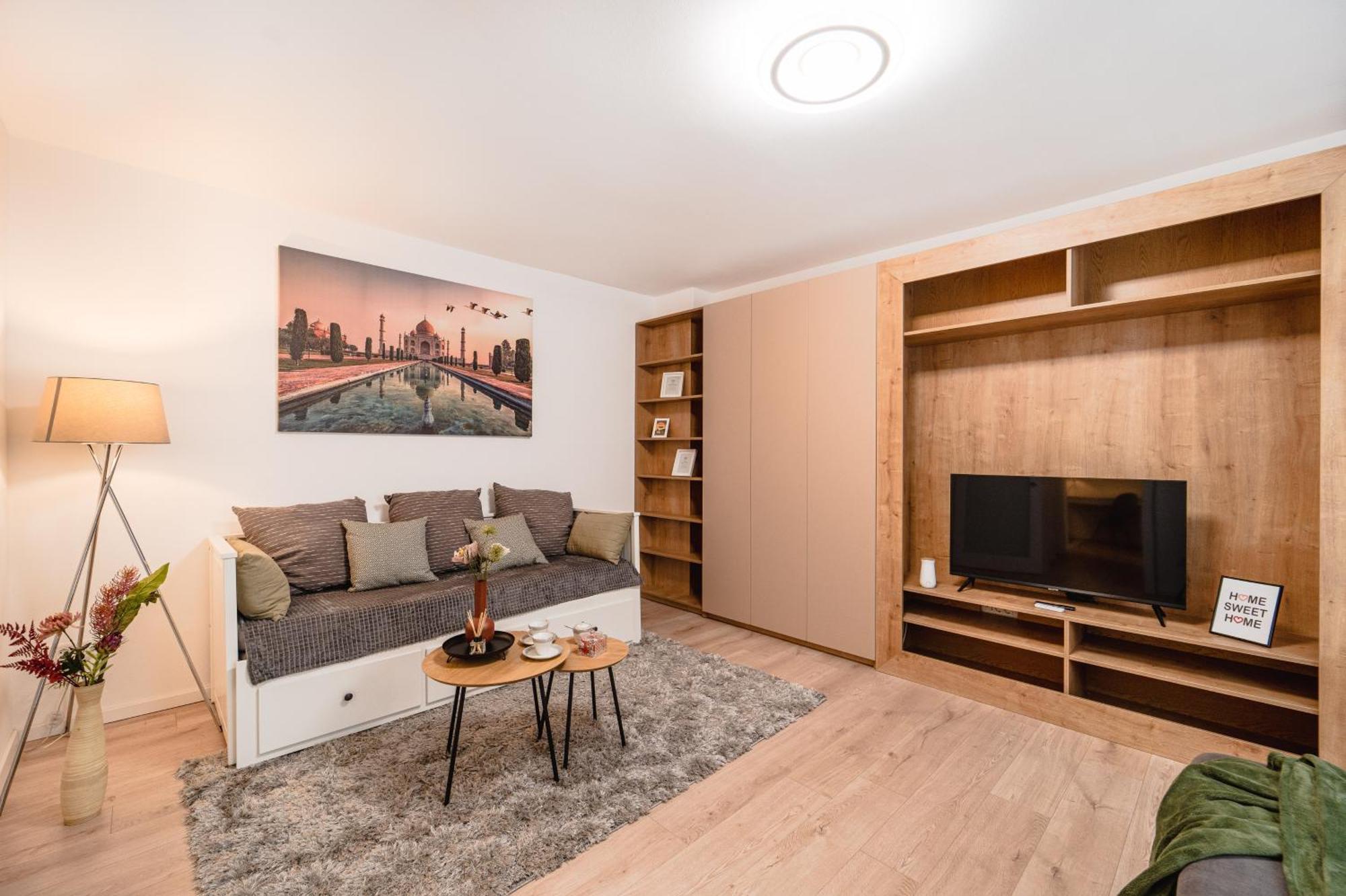 Central Athena Studio - Inima Pietei Unirii - By Openhouse Apartments Тимишоара Экстерьер фото